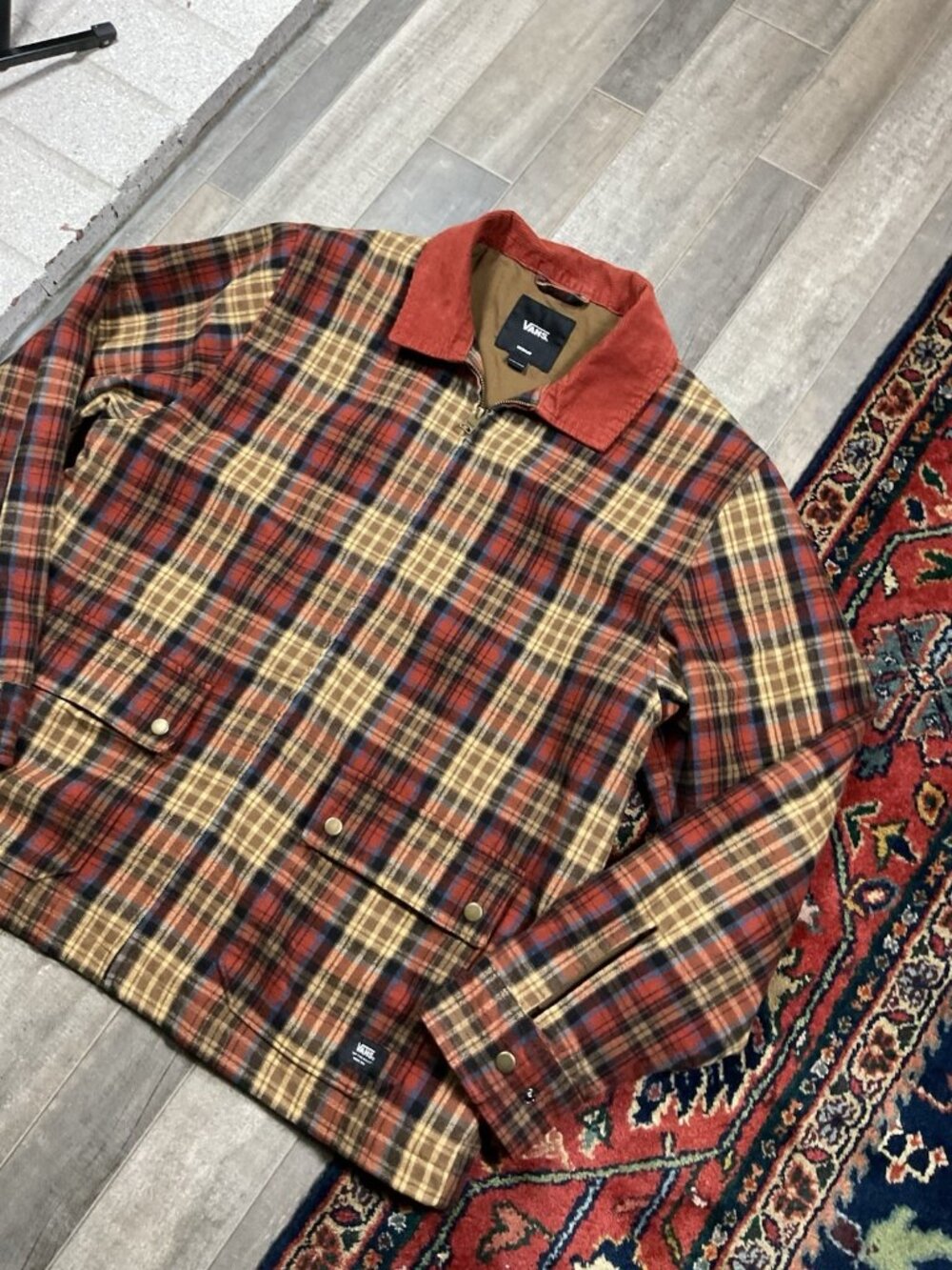 Vans Medium Shacket Flannel Full Zip Earthy Tone Corduroy Collar Rust Color - Picture 2 of 11